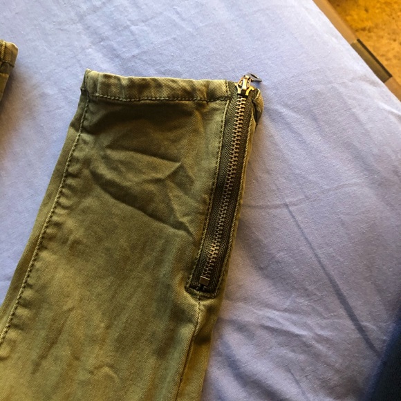 Jeans - Picture 7 of 7